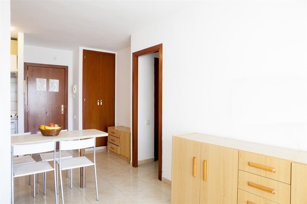 Apartamentos Arquus Center Салоу Екстериор снимка